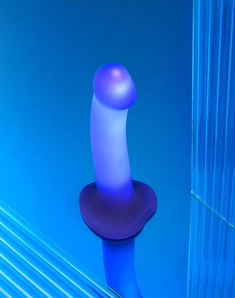 Strap-On-Me - Glow LED Dildo - Maat M - Paars - Afbeelding 7