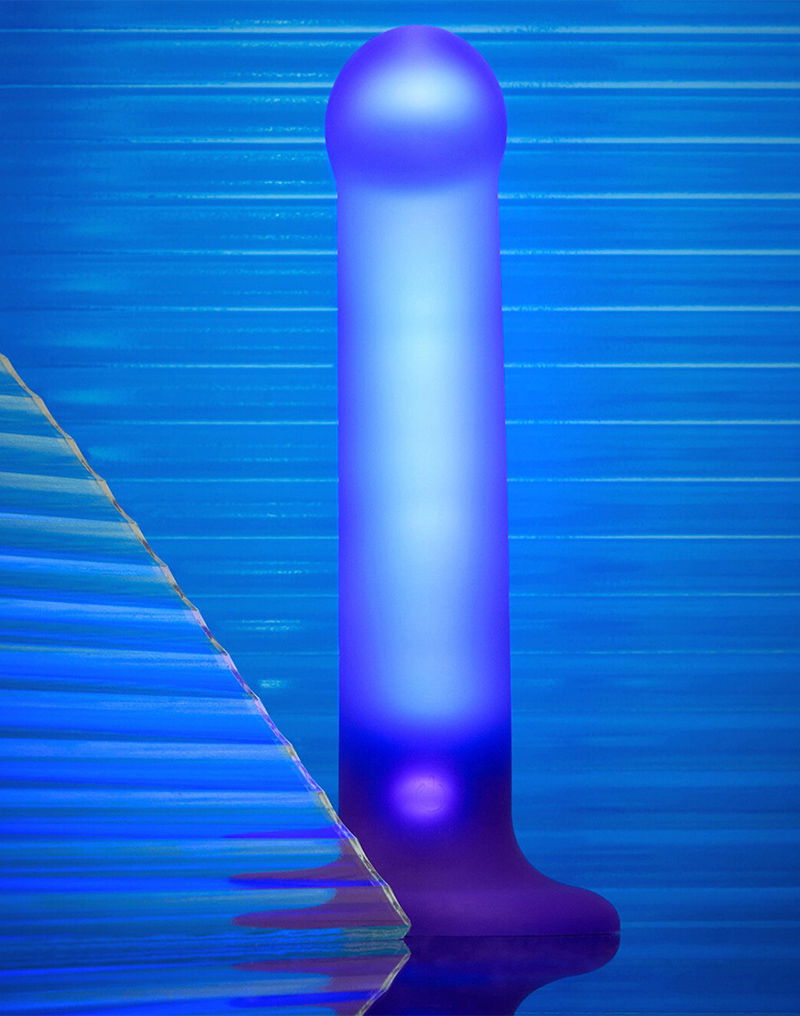 Strap-On-Me - Glow LED Dildo - Maat M - Paars - Afbeelding 8